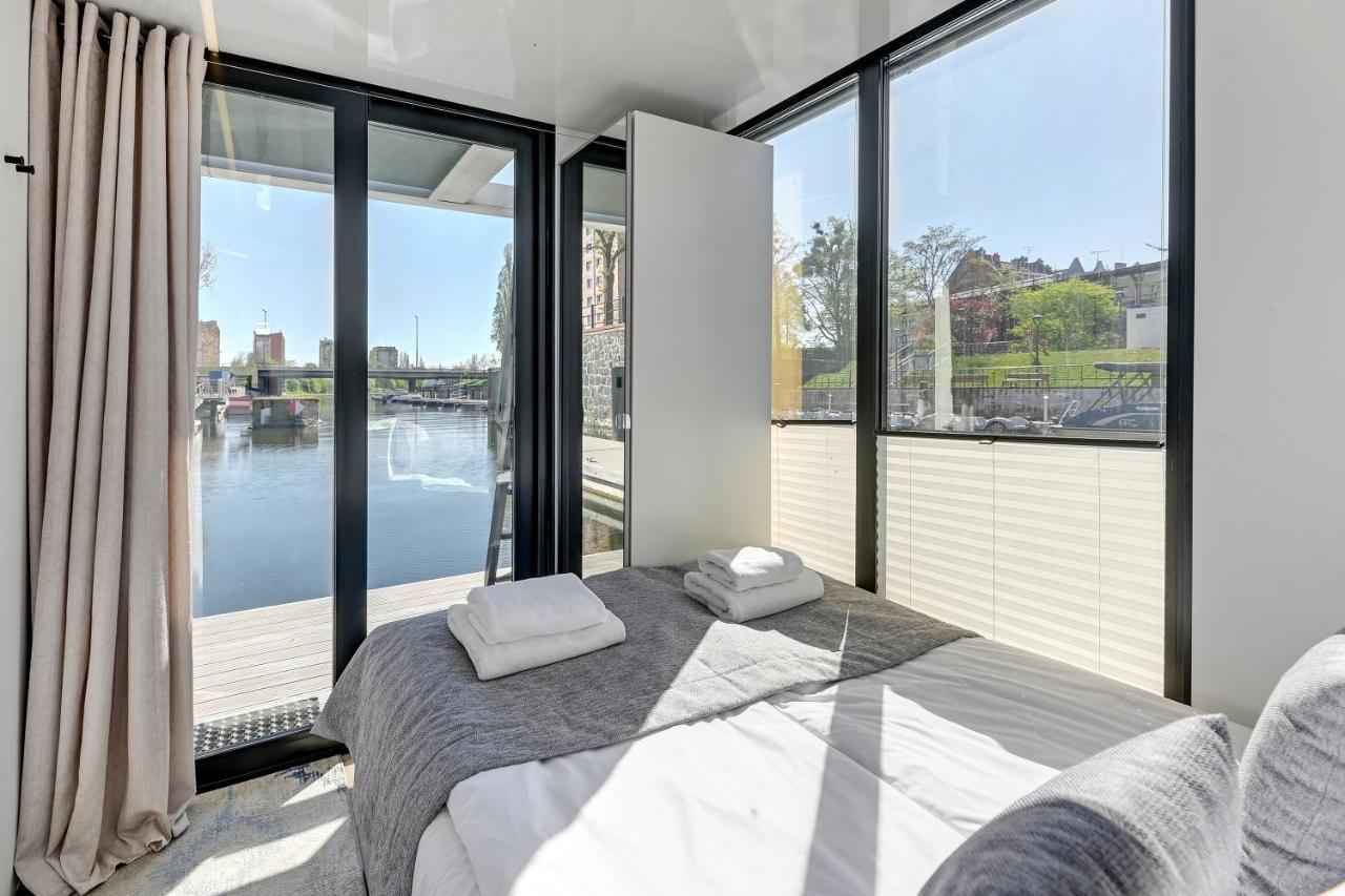 Domy Na Wodzie - La Mare Motlava Houseboats With Sauna By Downtown Apartments กดัญสก์ ภายนอก รูปภาพ