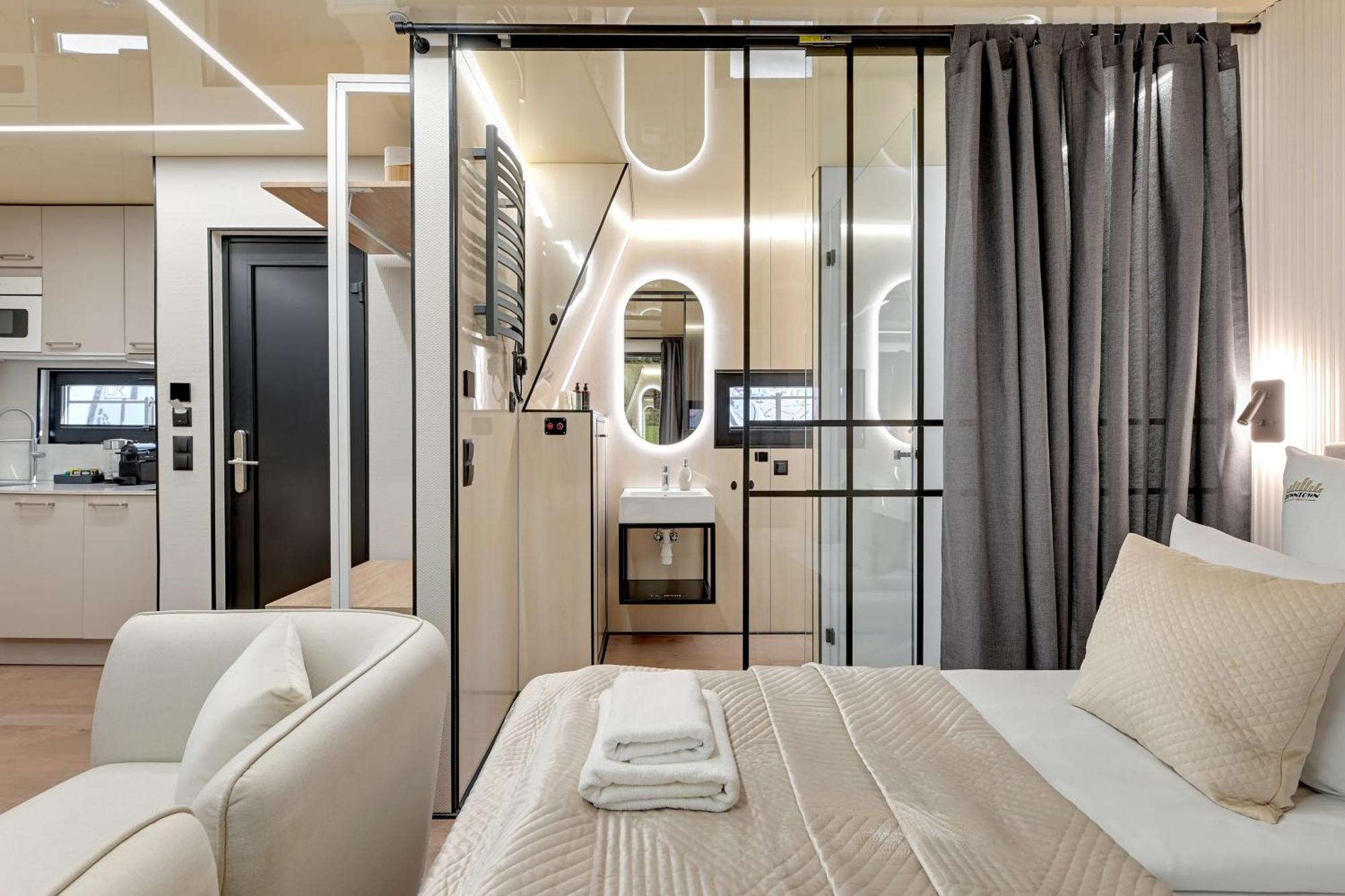 Domy Na Wodzie - La Mare Motlava Houseboats With Sauna By Downtown Apartments กดัญสก์ ภายนอก รูปภาพ