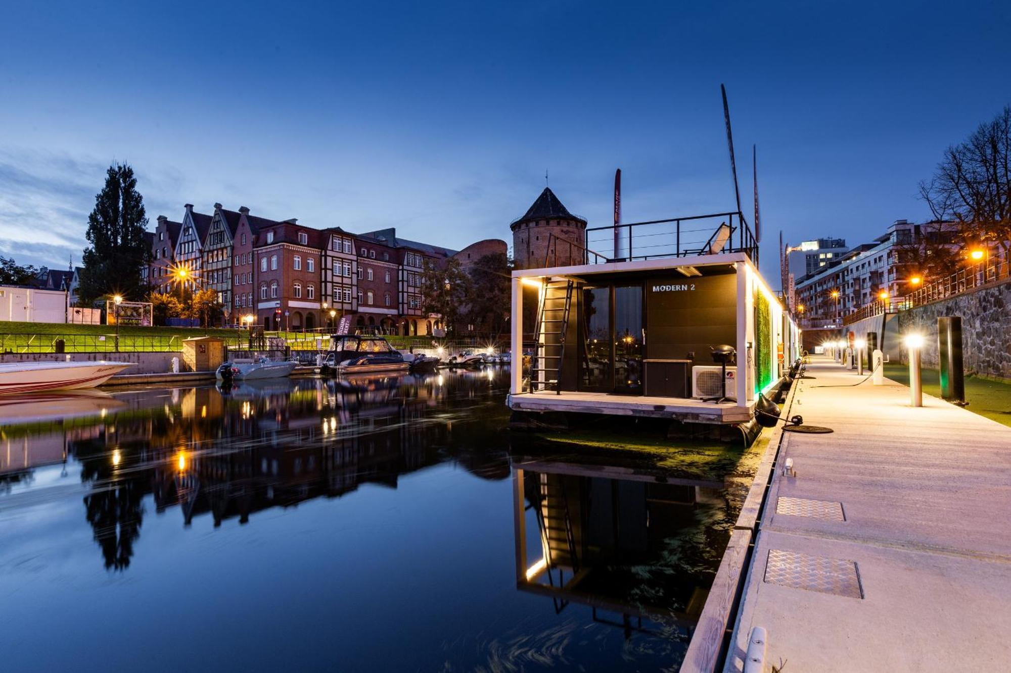 Domy Na Wodzie - La Mare Motlava Houseboats With Sauna By Downtown Apartments กดัญสก์ ภายนอก รูปภาพ