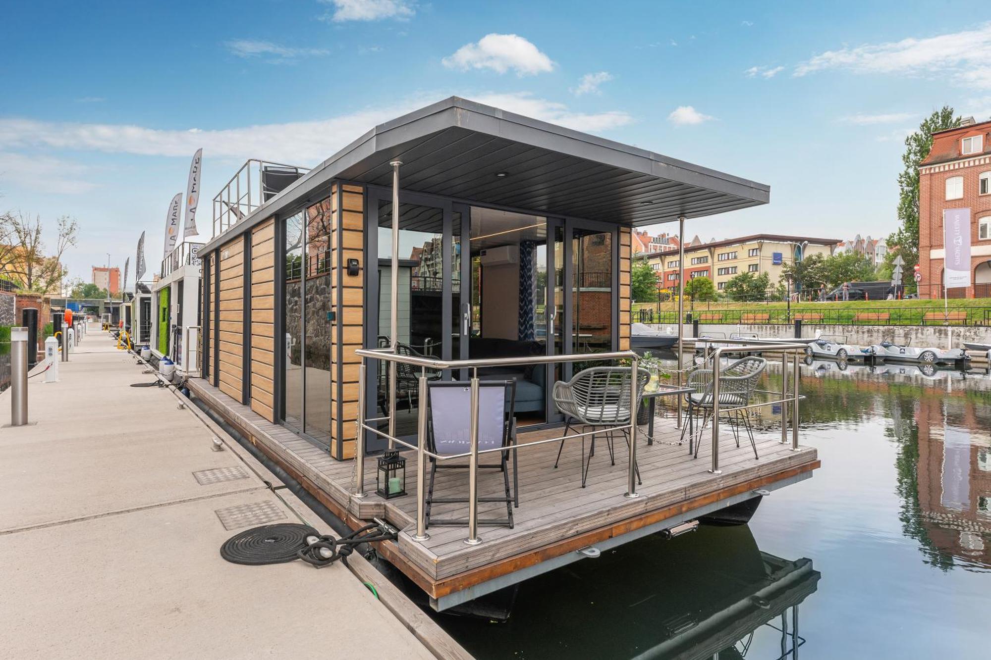 Domy Na Wodzie - La Mare Motlava Houseboats With Sauna By Downtown Apartments กดัญสก์ ห้อง รูปภาพ